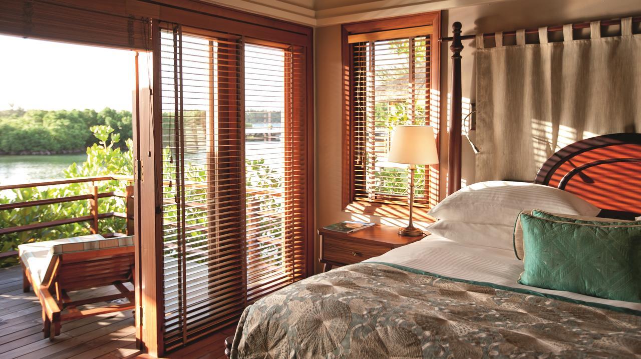 Constance Prince Maurice Poste de Flacq Exterior photo A bedroom at the Four Seasons Resort